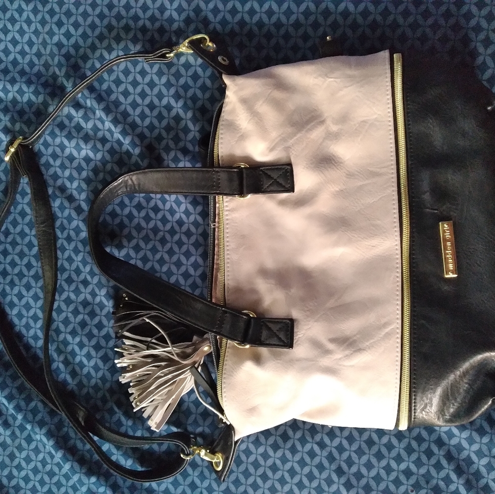 Madden girl purse off white and black